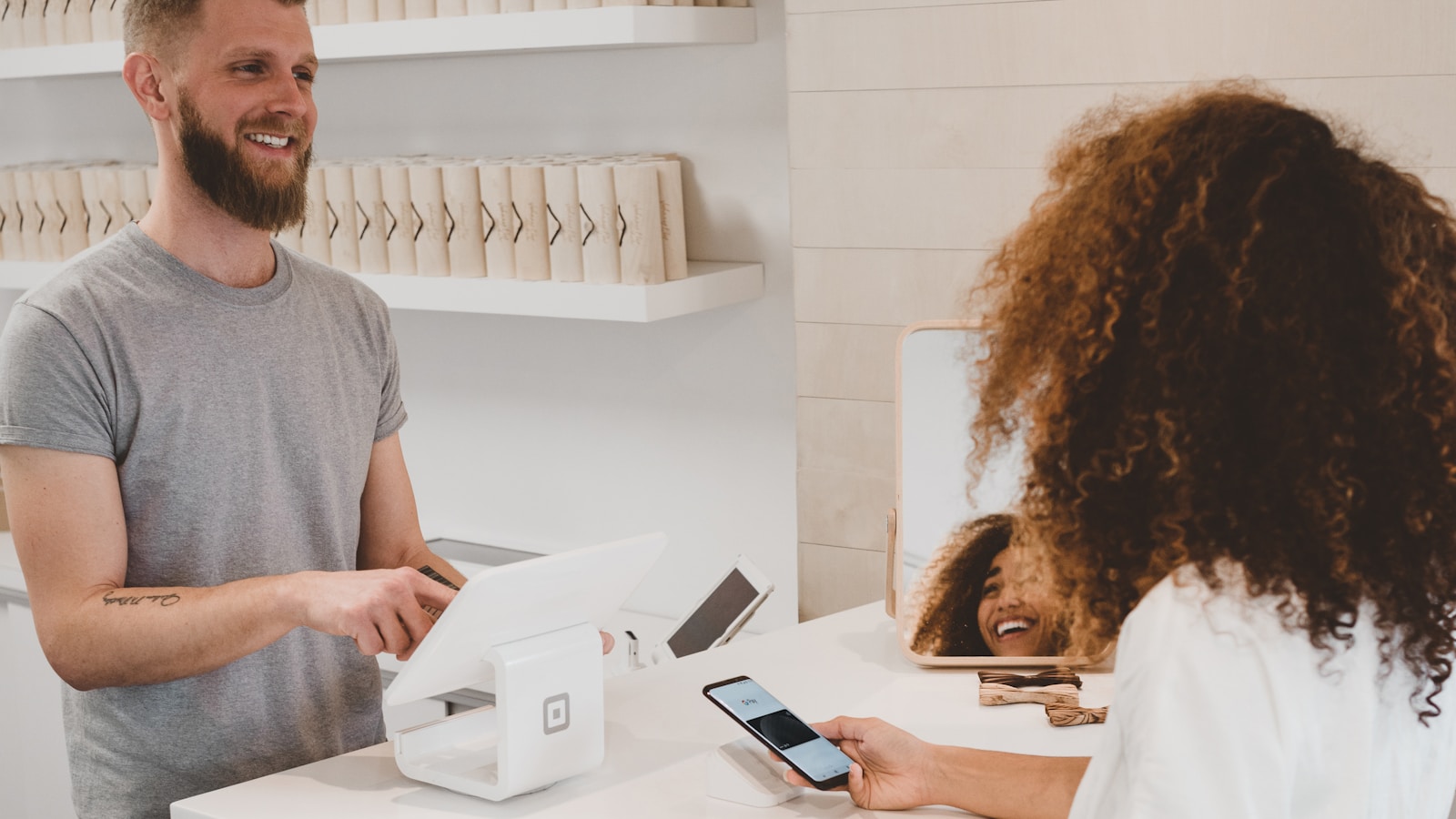 Post-purchase referral moment article